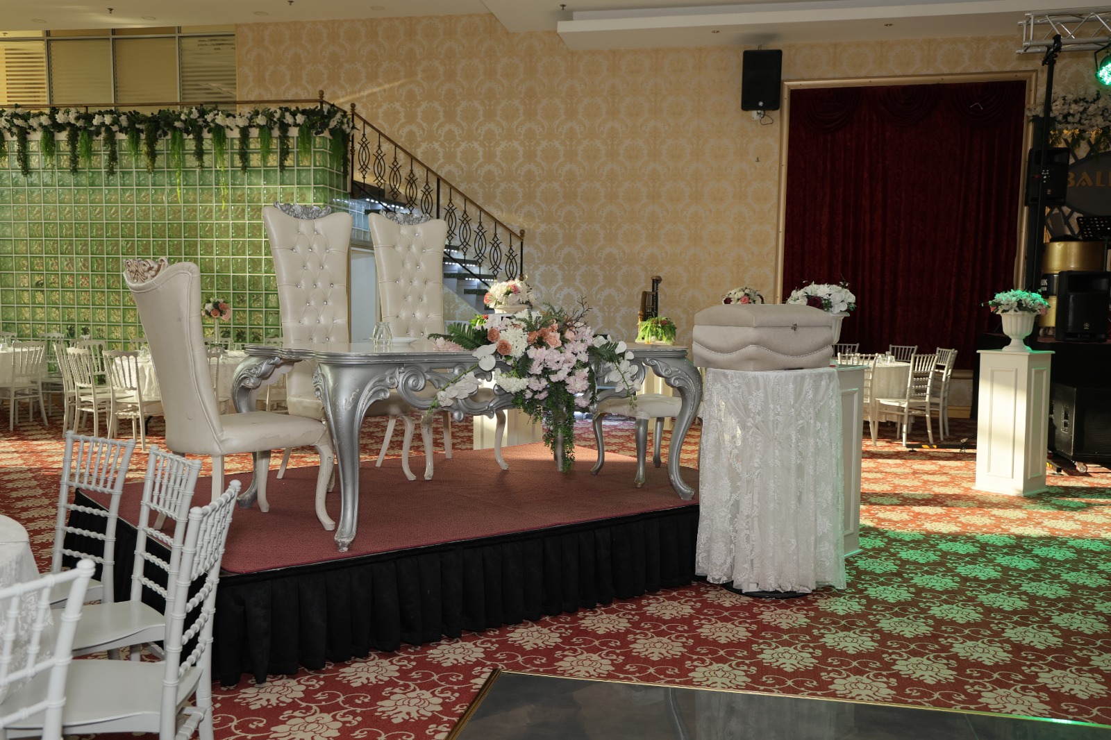 Salon Resmi 9